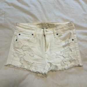 White American eagle shorts